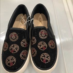 Girl’ slip on sneaker size 3